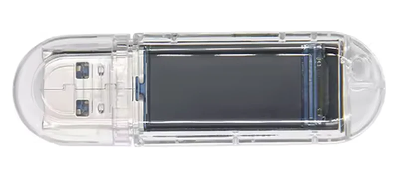 Foto des fertigen Sticks: USB-Stecker am transparenten
               Gehäuse, obenauf das kleine Display